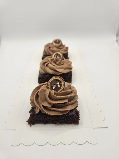 DeluxeDesserts - Brownietörtchen