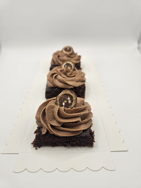 DeluxeDesserts - Brownietörtchen