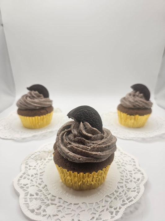 DeluxeDesserts - Oreocupcakes